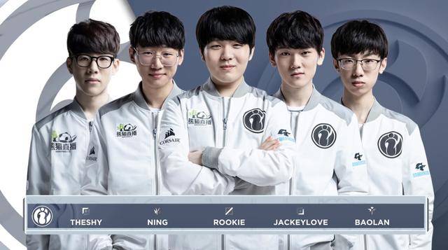 现得非常出 现得非常出