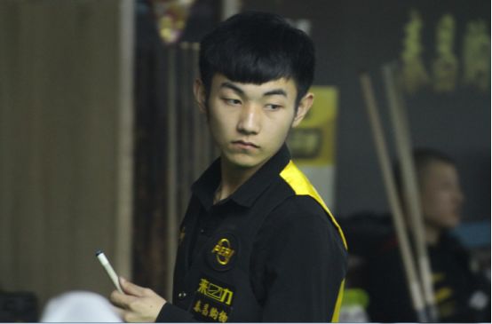 他不仅积极